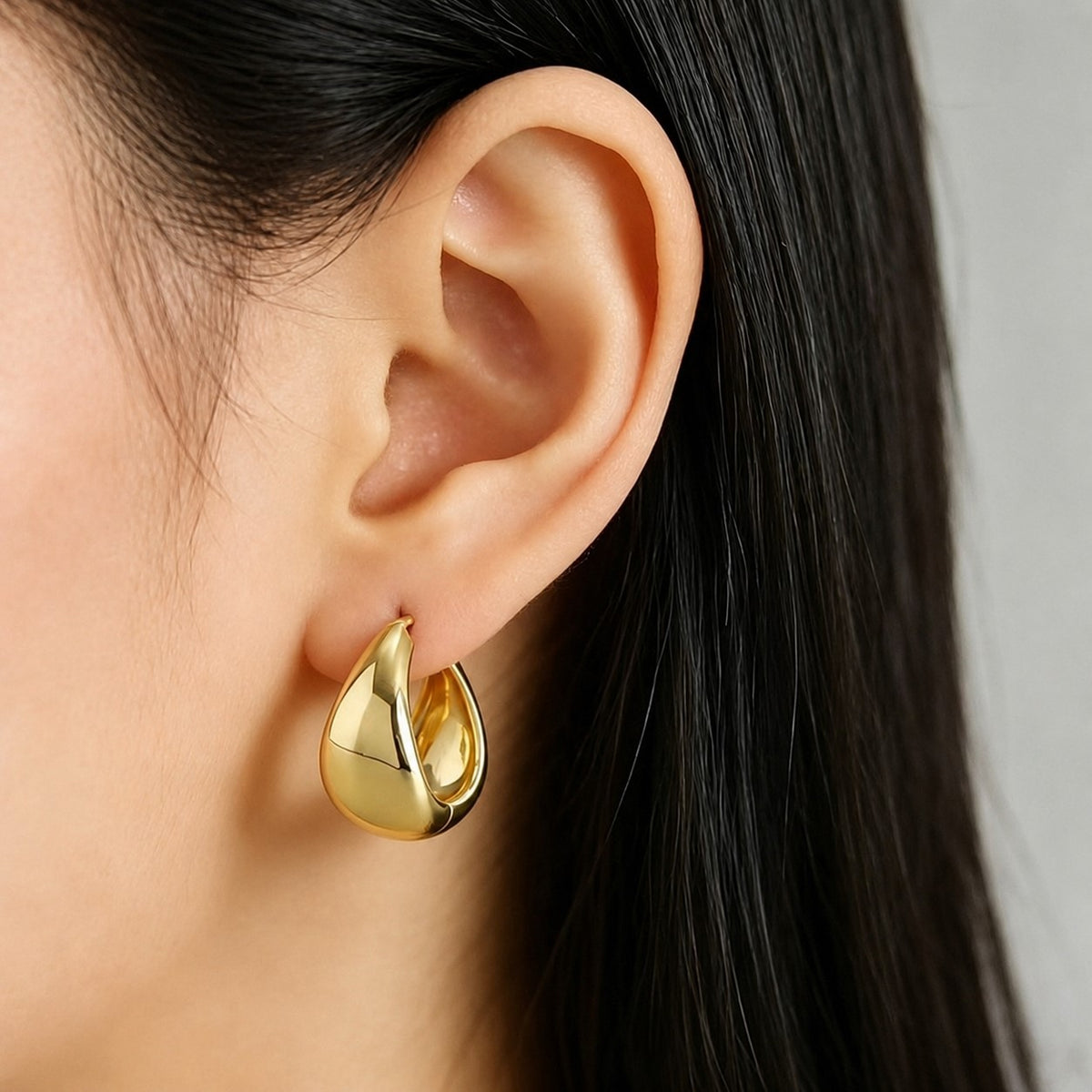 Sloane Teardrop Huggie Earrings