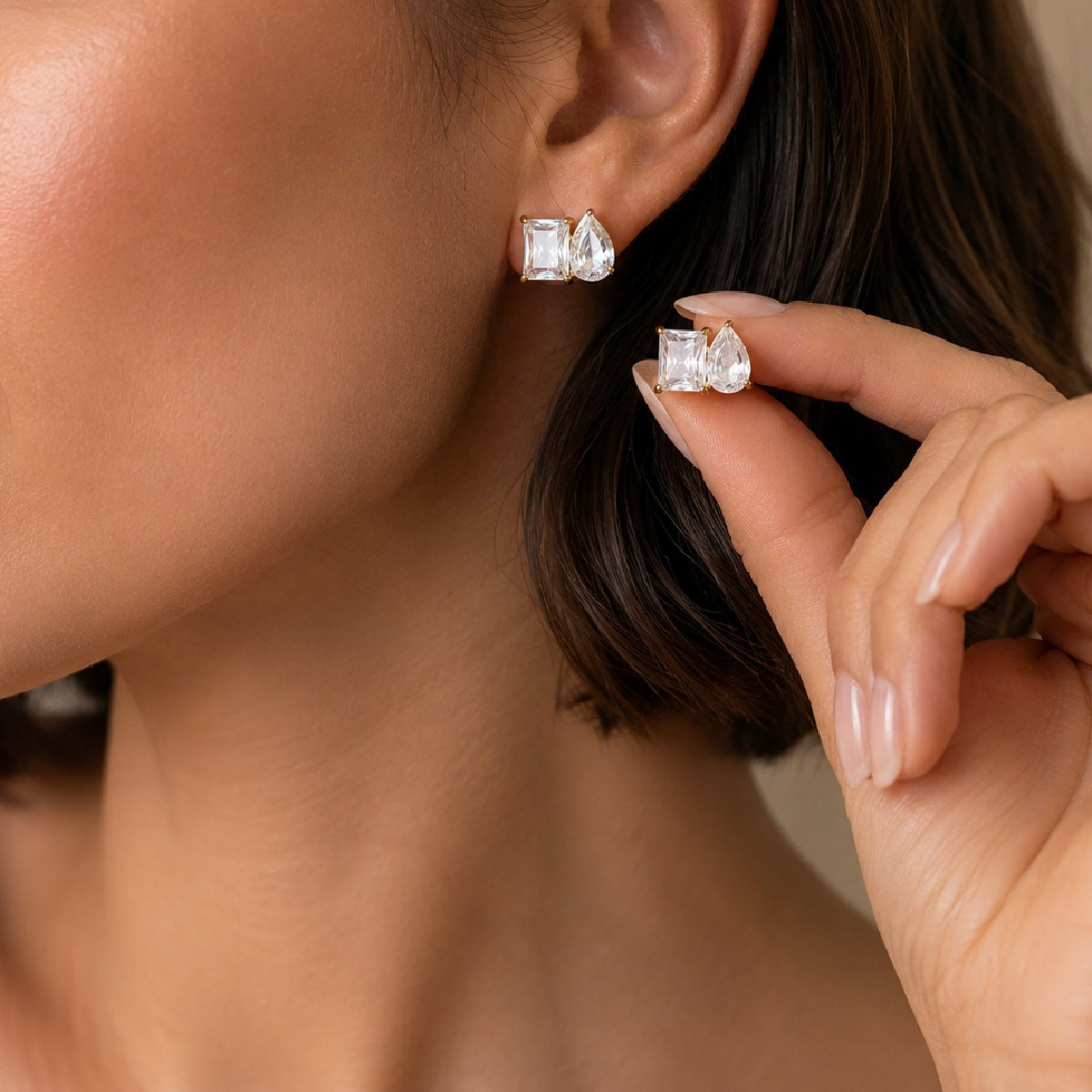 Astra Geometric Studs